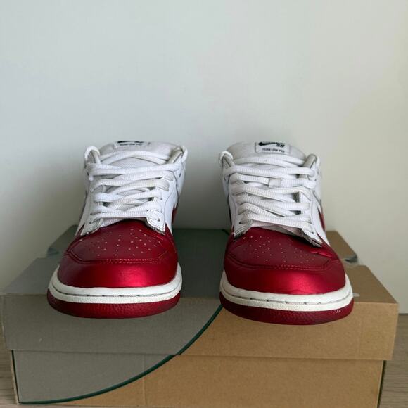 Nike SB Dunk Low x Supreme Varsity Red Men Sneakers - SZ 10 main image 4